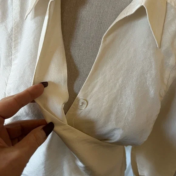 Ivory, 3/4 sleeves Silk Wrap Blouse. - Picture 6 of 11